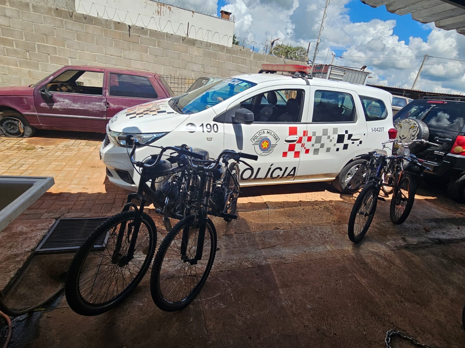 PM apreende bicicletas motorizadas e ciclomotores irregulares em Pirajuí
