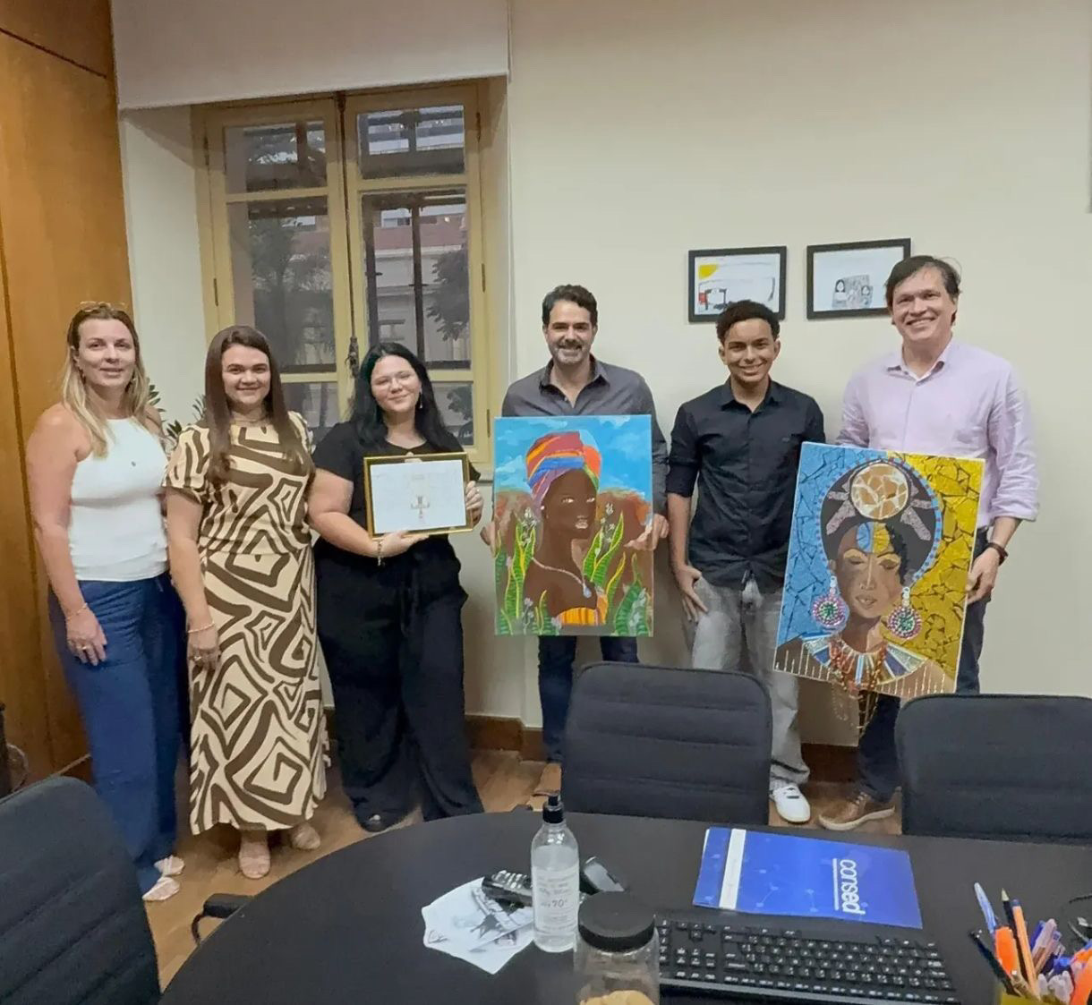 Alunos da Alfredo Pujol apresentam demanda por ampliação do refeitório em visita à Secretaria de Educação