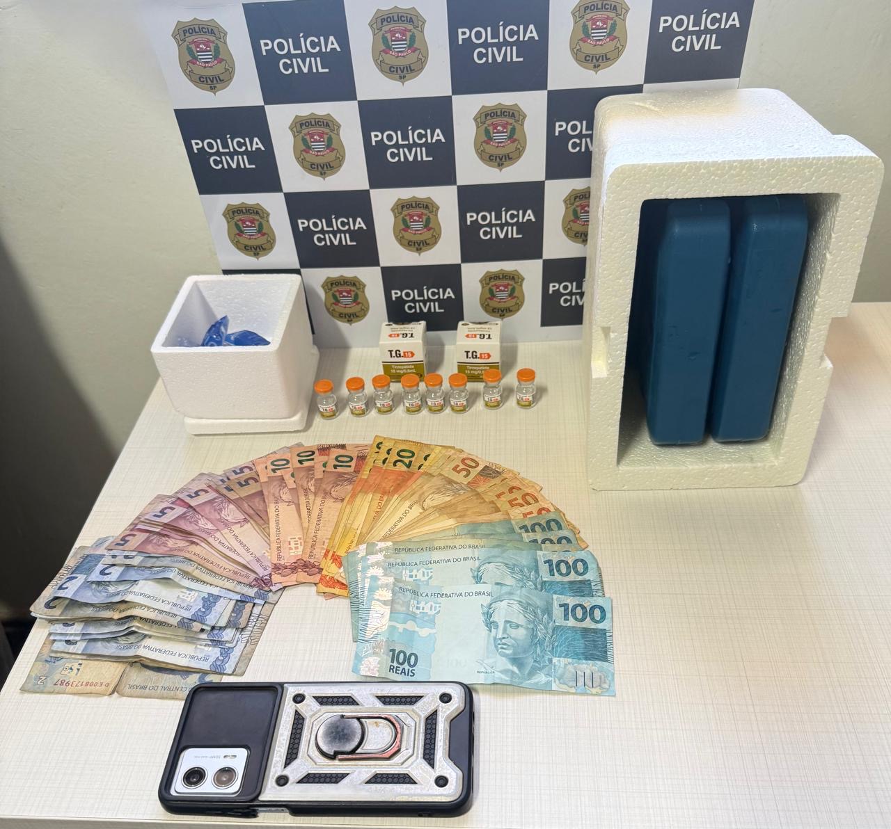 Mulher é presa em flagrante por vender medicamento irregular em Pirajuí